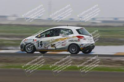 media/Jan-18-2026-CalClub SCCA (Sun) [[8bc6468723]]/Group 3 Race/Turn 1/